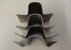 Pieces embedded with concrete die prototype Piezas embutidas
